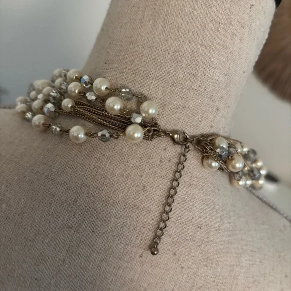 🪴$5/25🪴 Pearl Beaded Gold Multi-Strand Layered Necklace - Picture 8 of 9